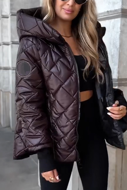 Damejakke med hætte