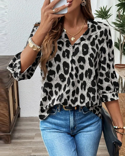 Bluse med halvlange ærmer, leopardprint, vid model